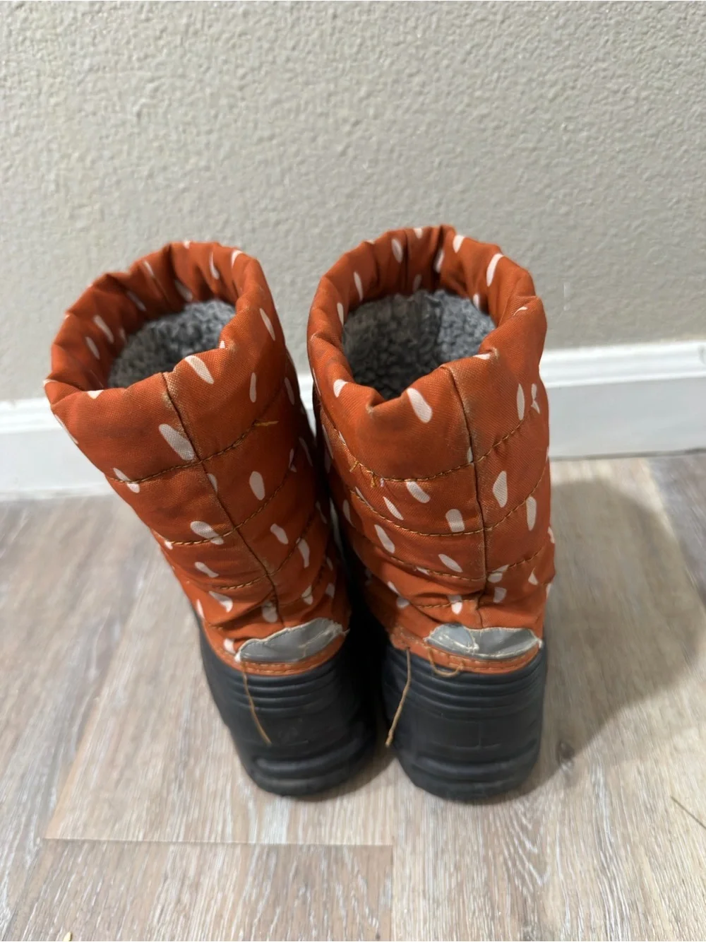 Kuling Rust Orange Dot Winter Boots